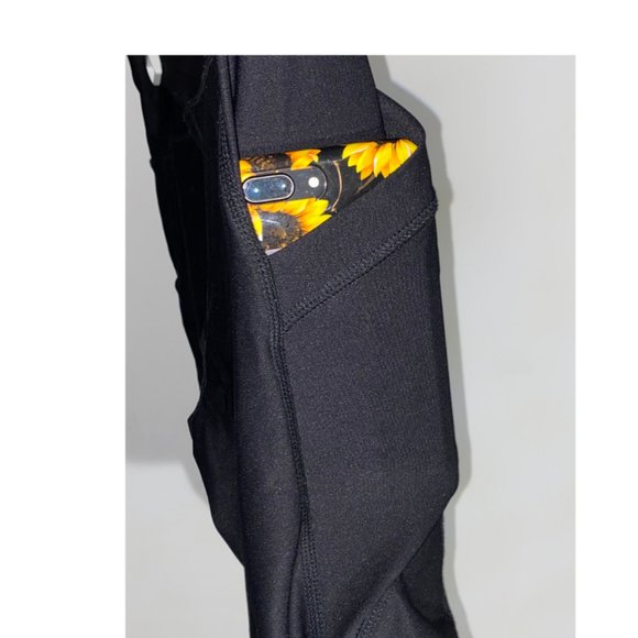 Performance Mini Shorts - Picture 2 of 2